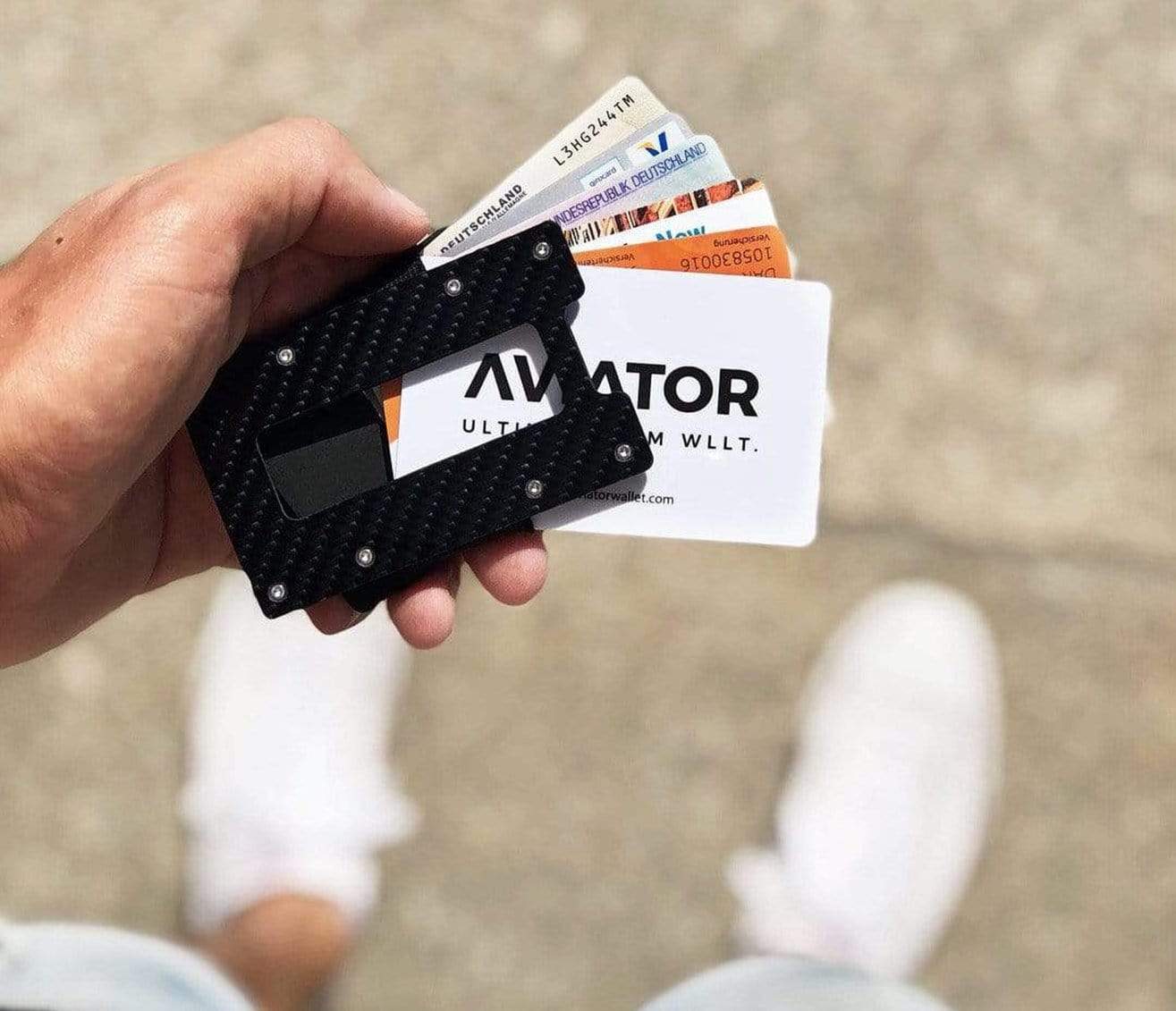 Carbon Fiber Minimalist Wallet | Classic - Image 12