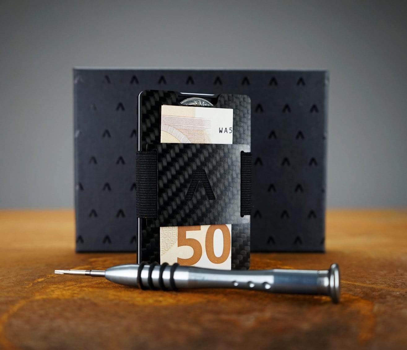 Carbon Fiber Minimalist Wallet | Classic - Image 9